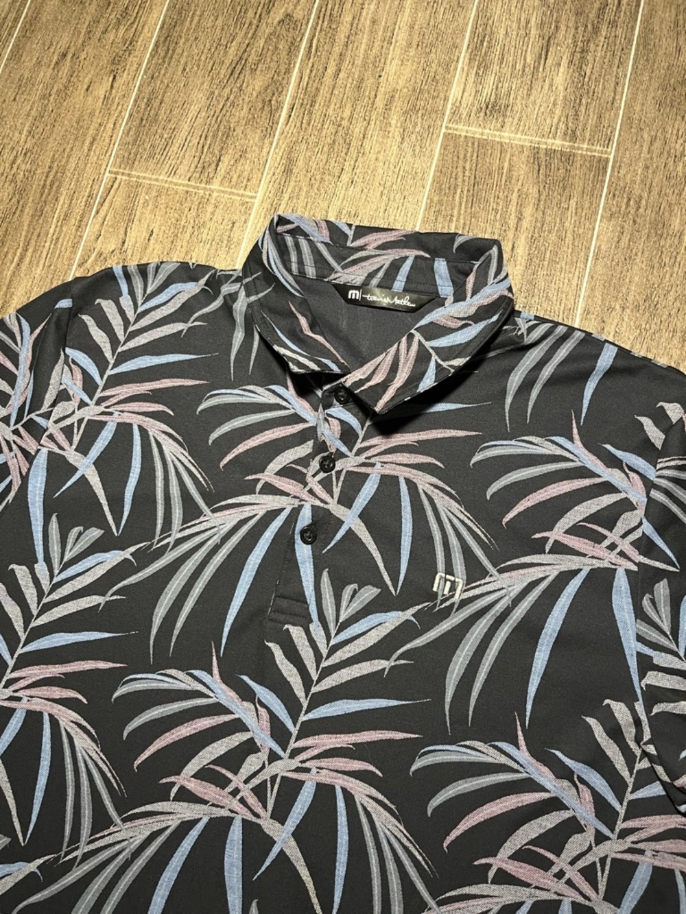 Travis Mathew Mens XL Black Tropical Palm Leaf Pima Cotton Blend Golf Polo Shirt - Picture 2 of 7